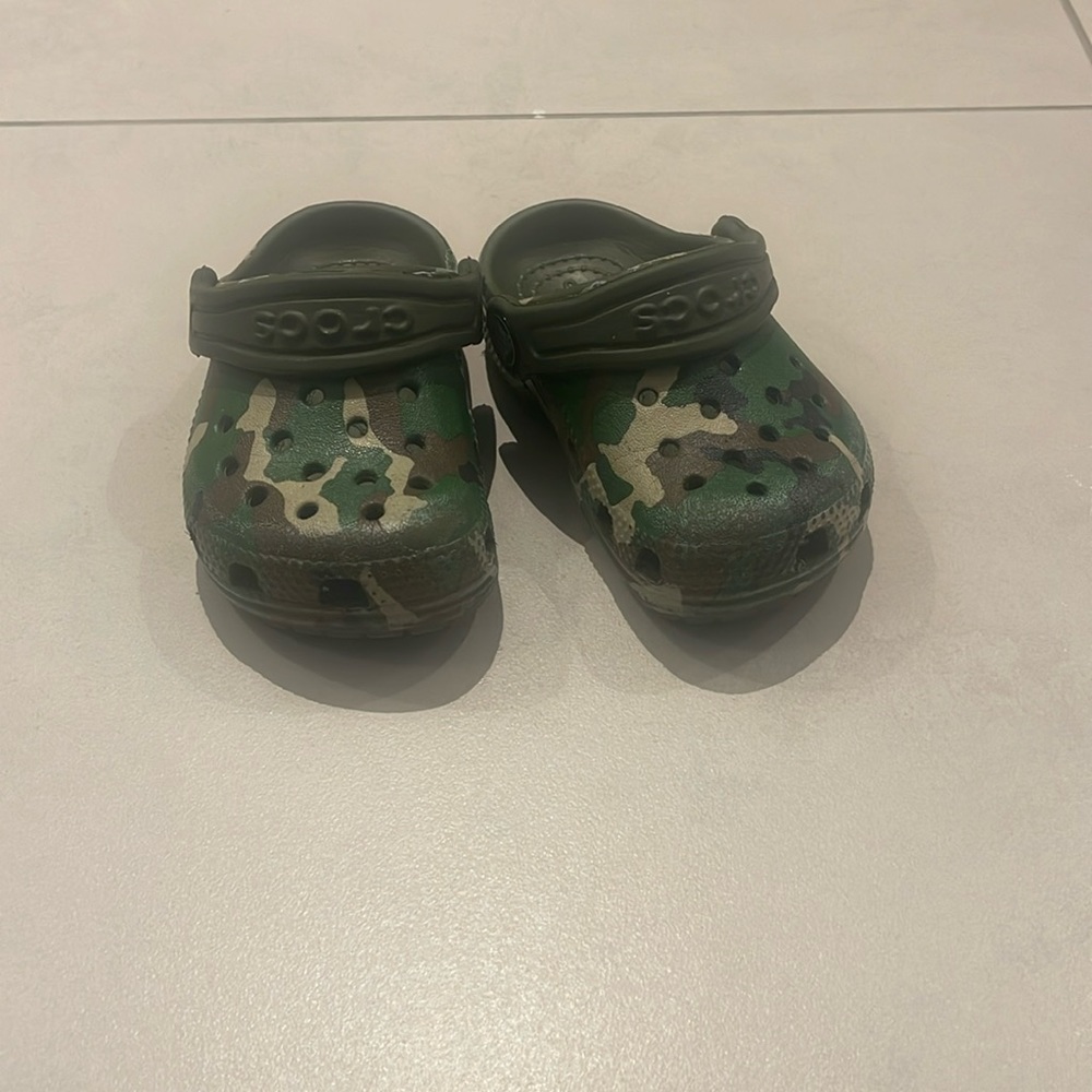Crocs